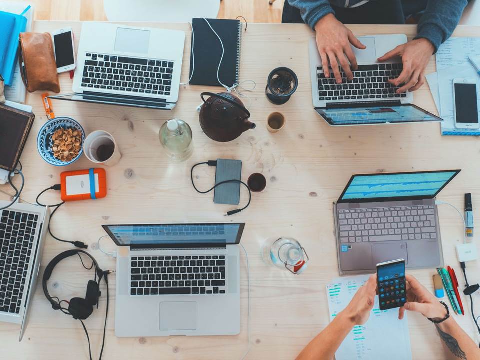 還在猶豫工作怎麼選？2種職業的「一天」幫你開箱揭露