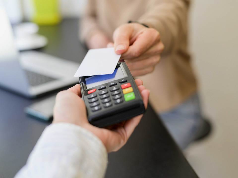 振興券刷哪張卡賺最多?這家銀行直接加碼回饋1,888元