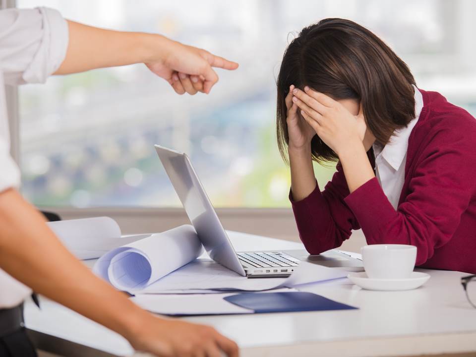 出社會還長不大?5種職場最可怕的錯誤行為,你還在犯? 出社會還長不大?5種職場最可怕的錯誤行為,你還在犯?
