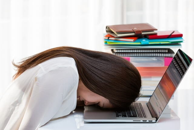 金山小編加班猝死，談如何防止員工工作過勞？