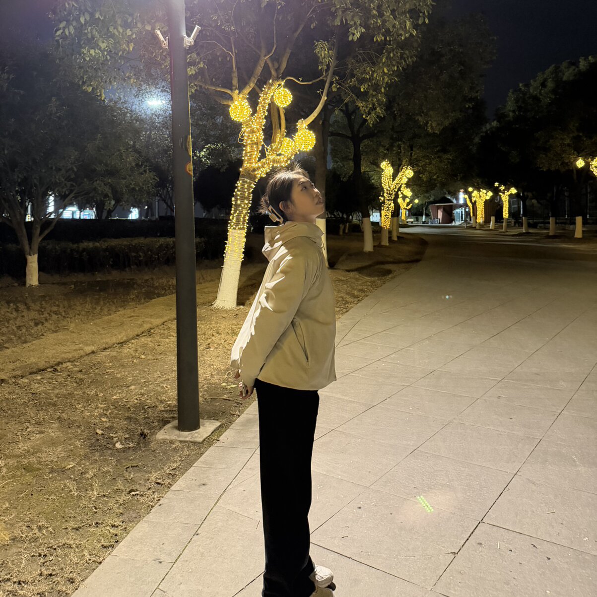 阿庭欸的大頭照