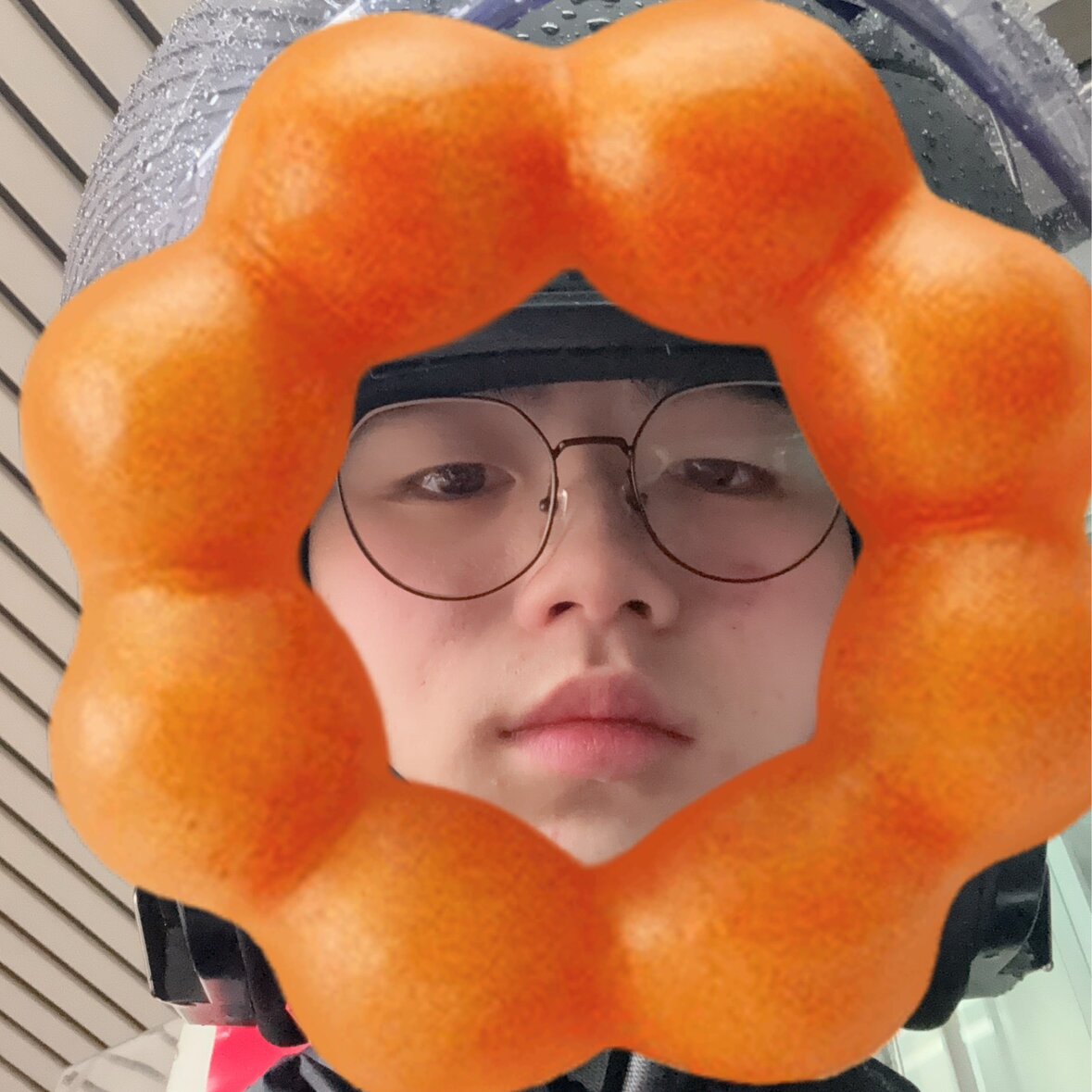 焜的大頭照
