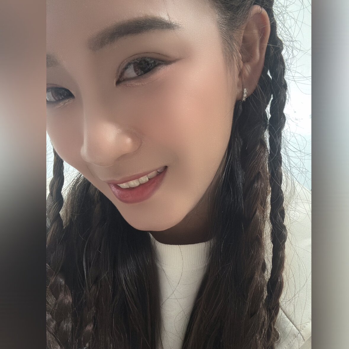 米亞（小紜）的大頭照