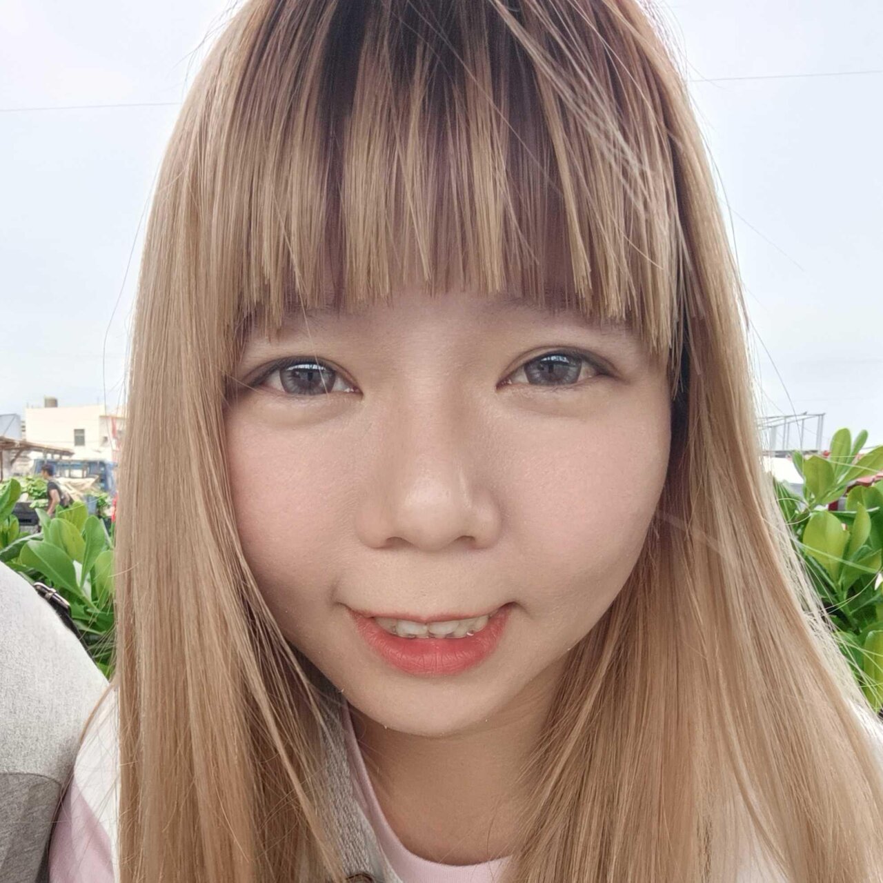 四寶媽的大頭照