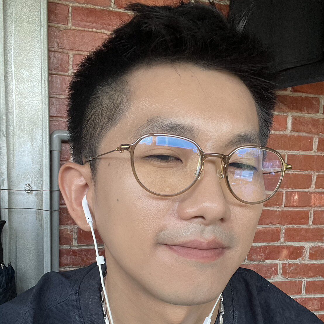 Zach的大頭照